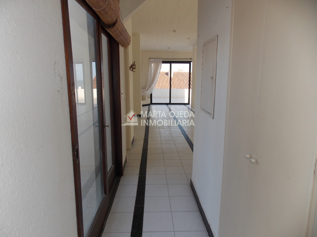 Local Comercial ID.41067 - IMPORTANTE LOCAL EN PENINSULA