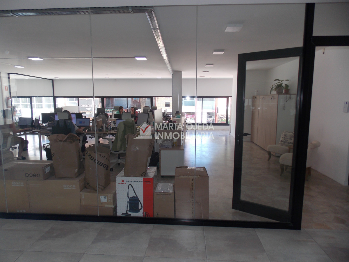 Local Comercial ID.41062 - Gran local comercial ubicado en zona estratégica en la PENÍNSULA de PUNTA del ESTE.