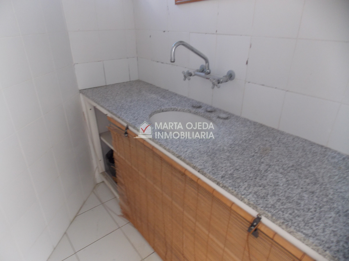 Local Comercial ID.41067 - IMPORTANTE LOCAL EN PENINSULA