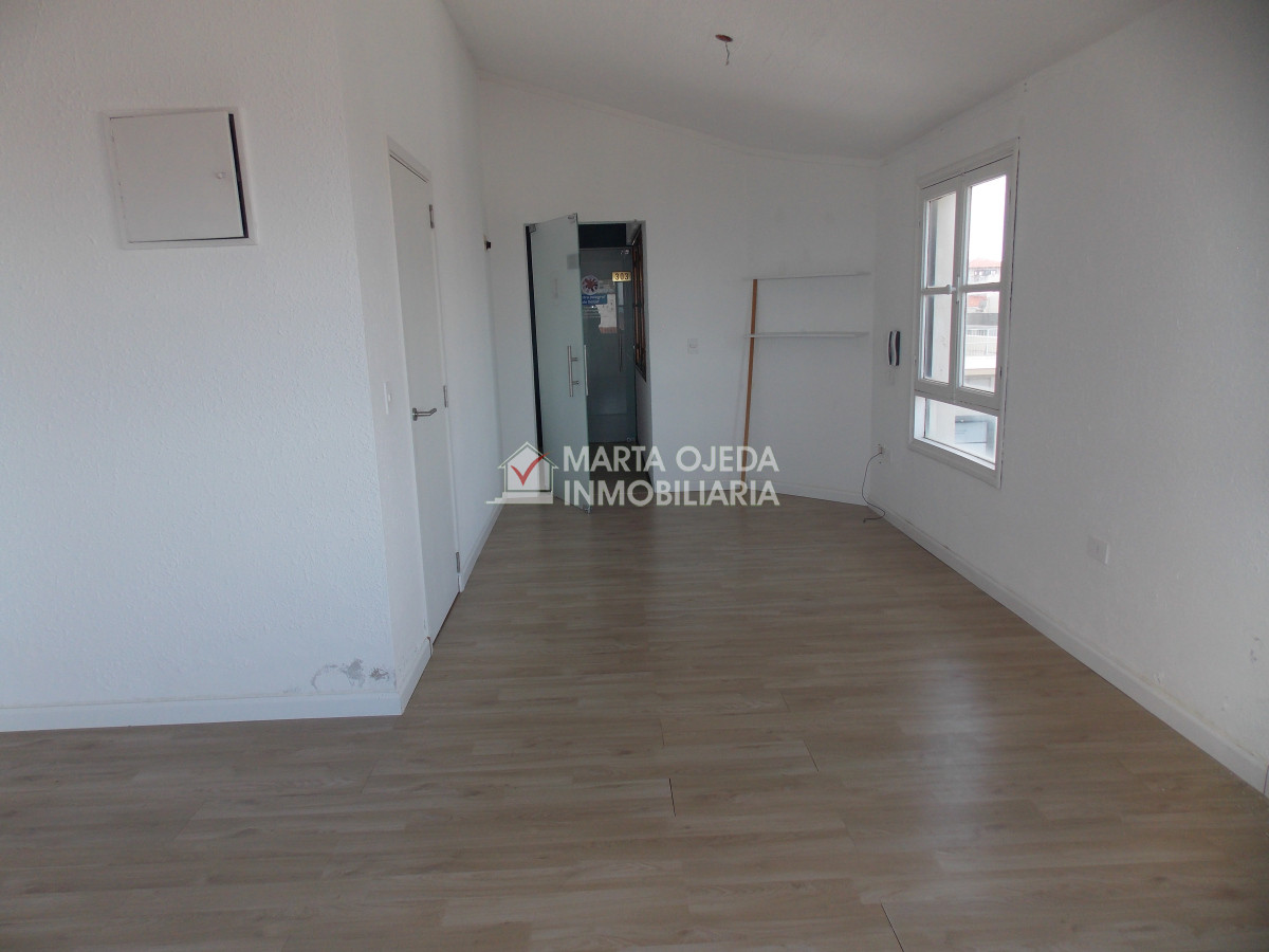 Local Comercial ID.41066 - LOCAL IDEAL PARA CONSULTORIO U OFICINA