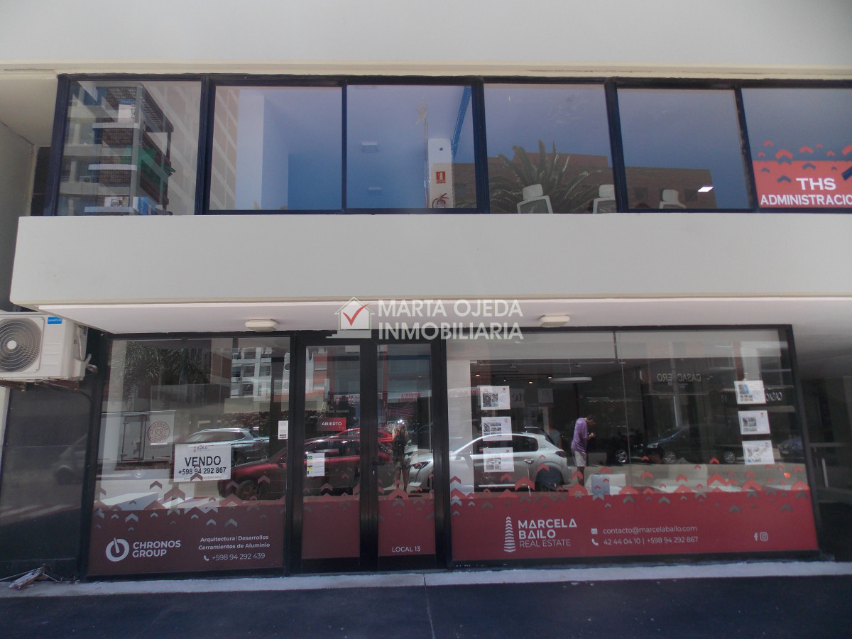 Local Comercial ID.41062 - Gran local comercial ubicado en zona estratégica en la PENÍNSULA de PUNTA del ESTE.