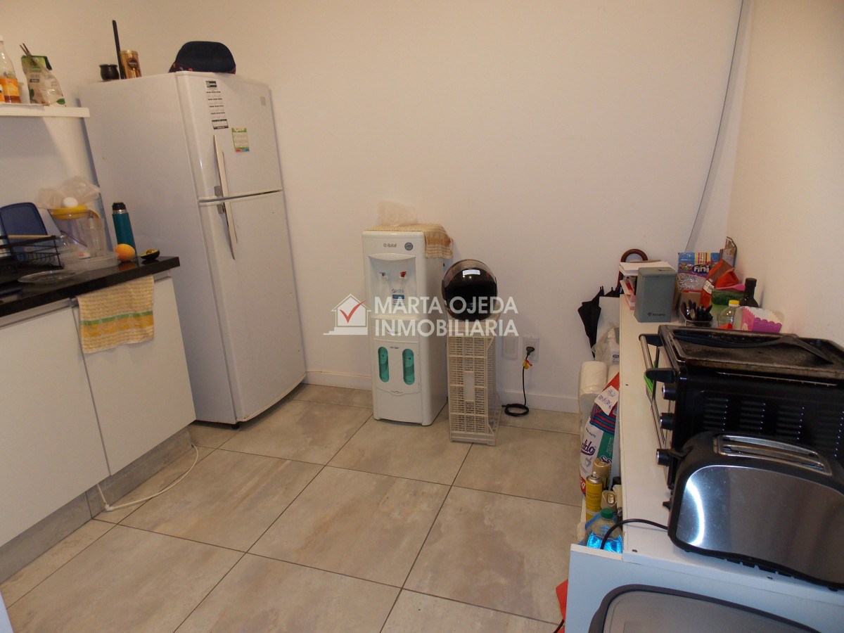 Local Comercial ID.41062 - Gran local comercial ubicado en zona estratégica en la PENÍNSULA de PUNTA del ESTE.