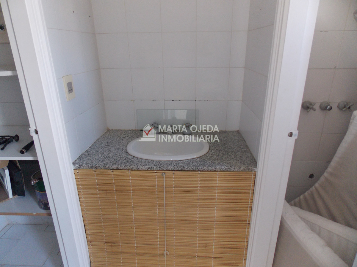 Local Comercial ID.41067 - IMPORTANTE LOCAL EN PENINSULA
