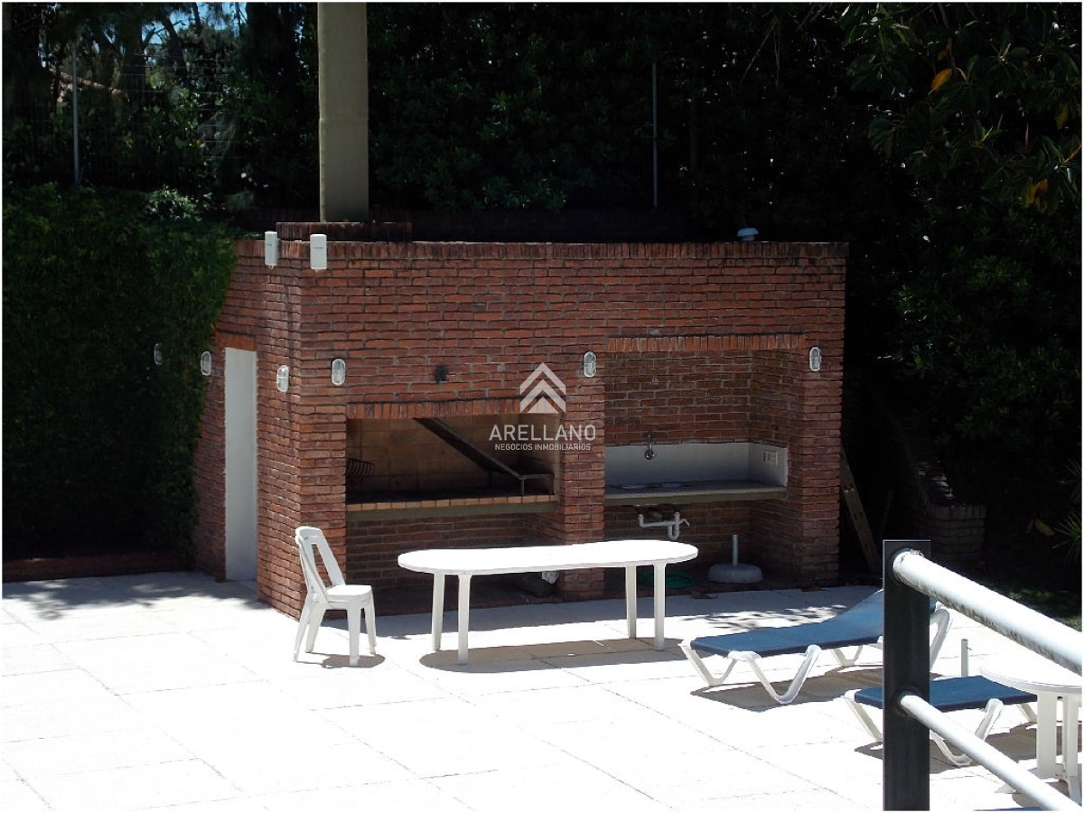 Apartamento ID.6113 - Venta Apartamento 1 dormitorio en Rincón del Indio, a 1 cuadra del mar
