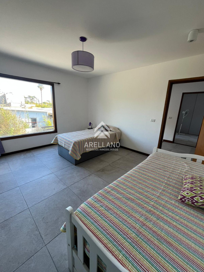 Casa ID.5047 - MANANTIALES A 2 CUADRAS DEL MAR