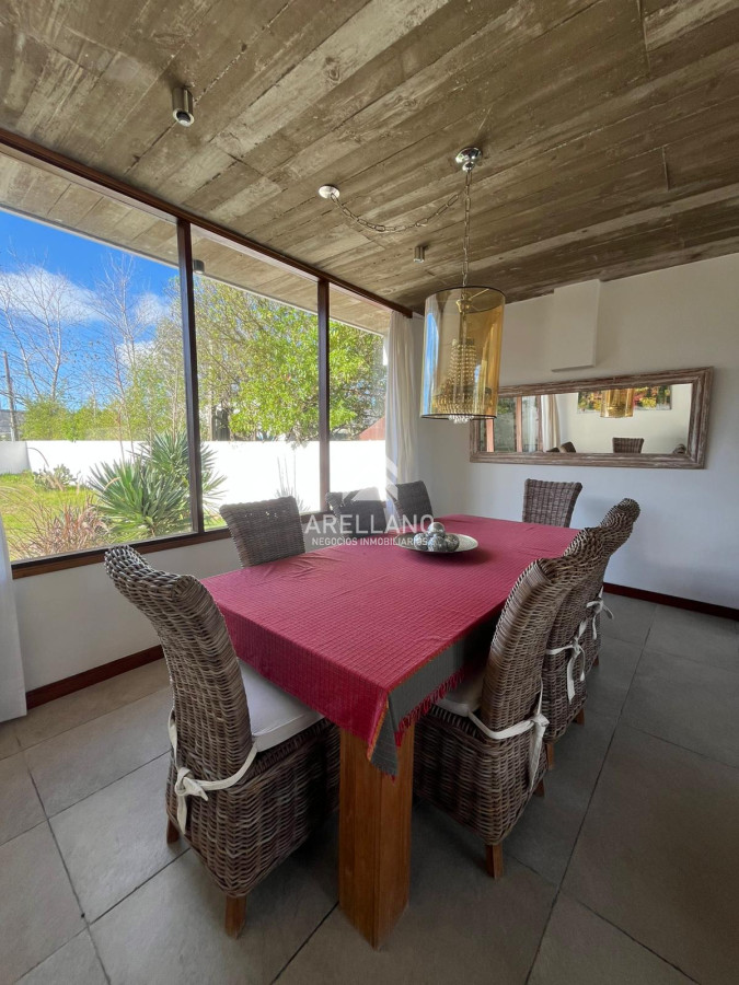 Casa ID.5047 - MANANTIALES A 2 CUADRAS DEL MAR