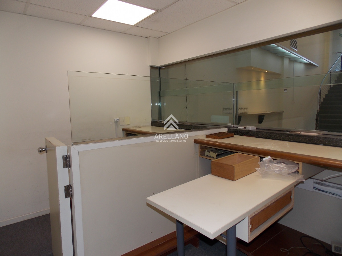 Local Comercial ID.4699 - Venta local comercial Maldonado 