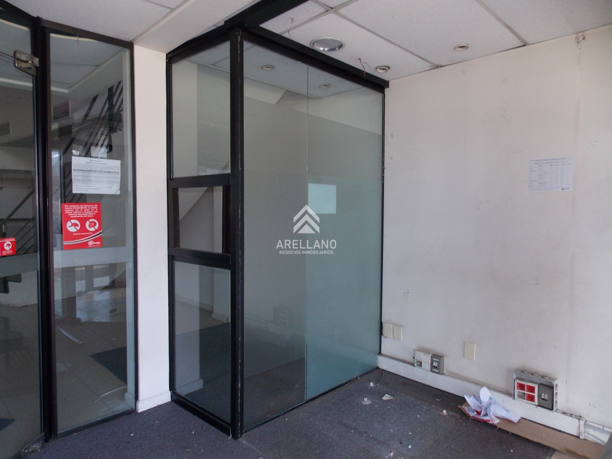 Local Comercial ID.4699 - Venta local comercial Maldonado 
