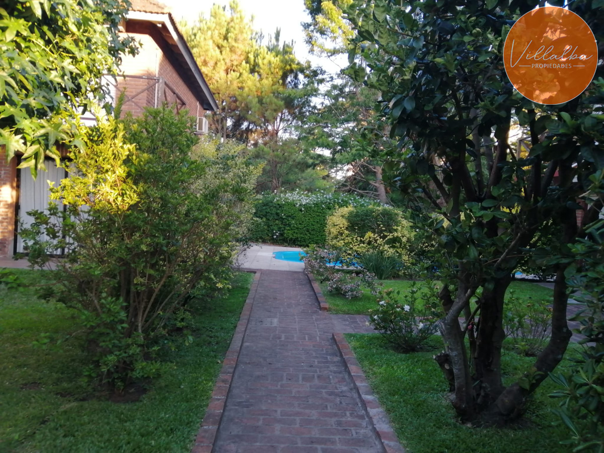Apartamento ID.3714 - IMPERDIBLE!!! C PARRILLERO PROPIO DUPLEX TIPO CASA ZONA CANTEGRIL