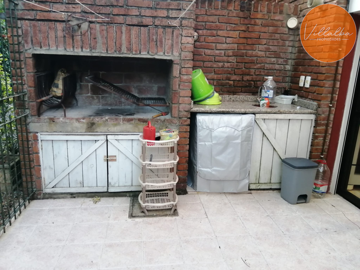 Apartamento ID.3714 - IMPERDIBLE!!! C PARRILLERO PROPIO DUPLEX TIPO CASA ZONA CANTEGRIL
