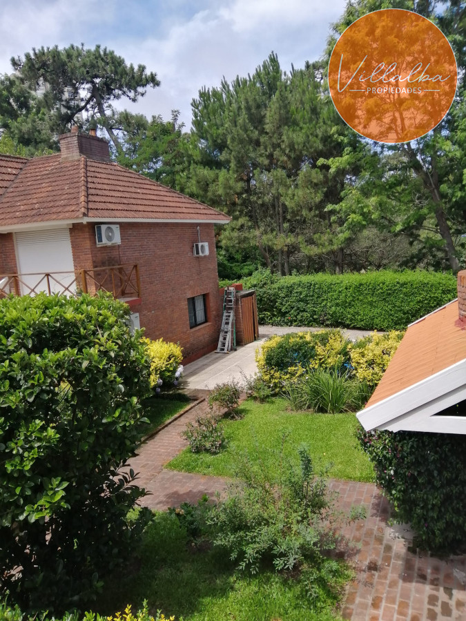 Apartamento ID.3714 - IMPERDIBLE!!! C PARRILLERO PROPIO DUPLEX TIPO CASA ZONA CANTEGRIL
