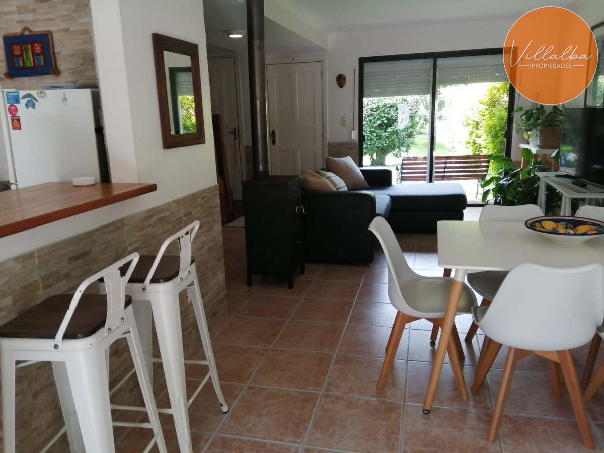 Apartamento ID.3714 - IMPERDIBLE!!! C PARRILLERO PROPIO DUPLEX TIPO CASA ZONA CANTEGRIL