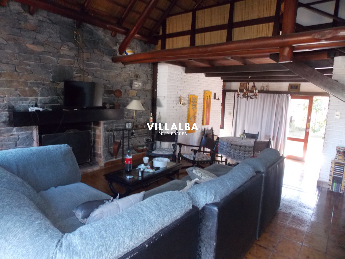 Apartamento ID.4008 - MANSA -PINARES PARADA 32 A 200METROS DE LA RAMBLA