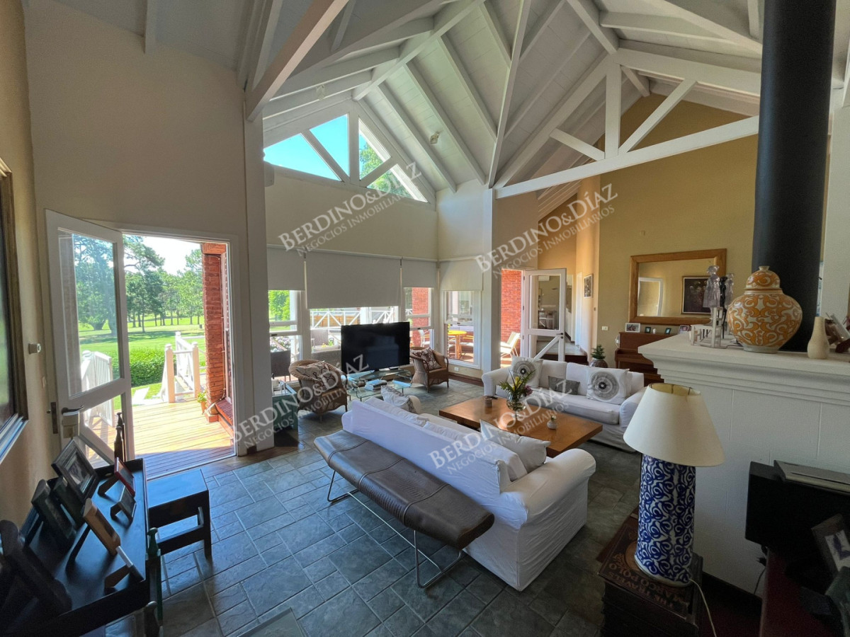 Casa ID.3139 - CASA EN EL GOLF LINDERA AL GREEN