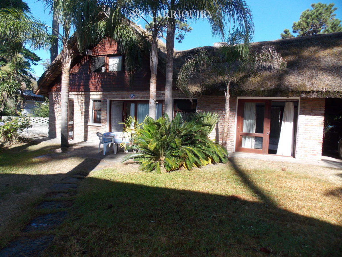 Casa ID.9951 - MANSA -PINARES PARADA 32 A 200 METROS DE LA RAMBLA