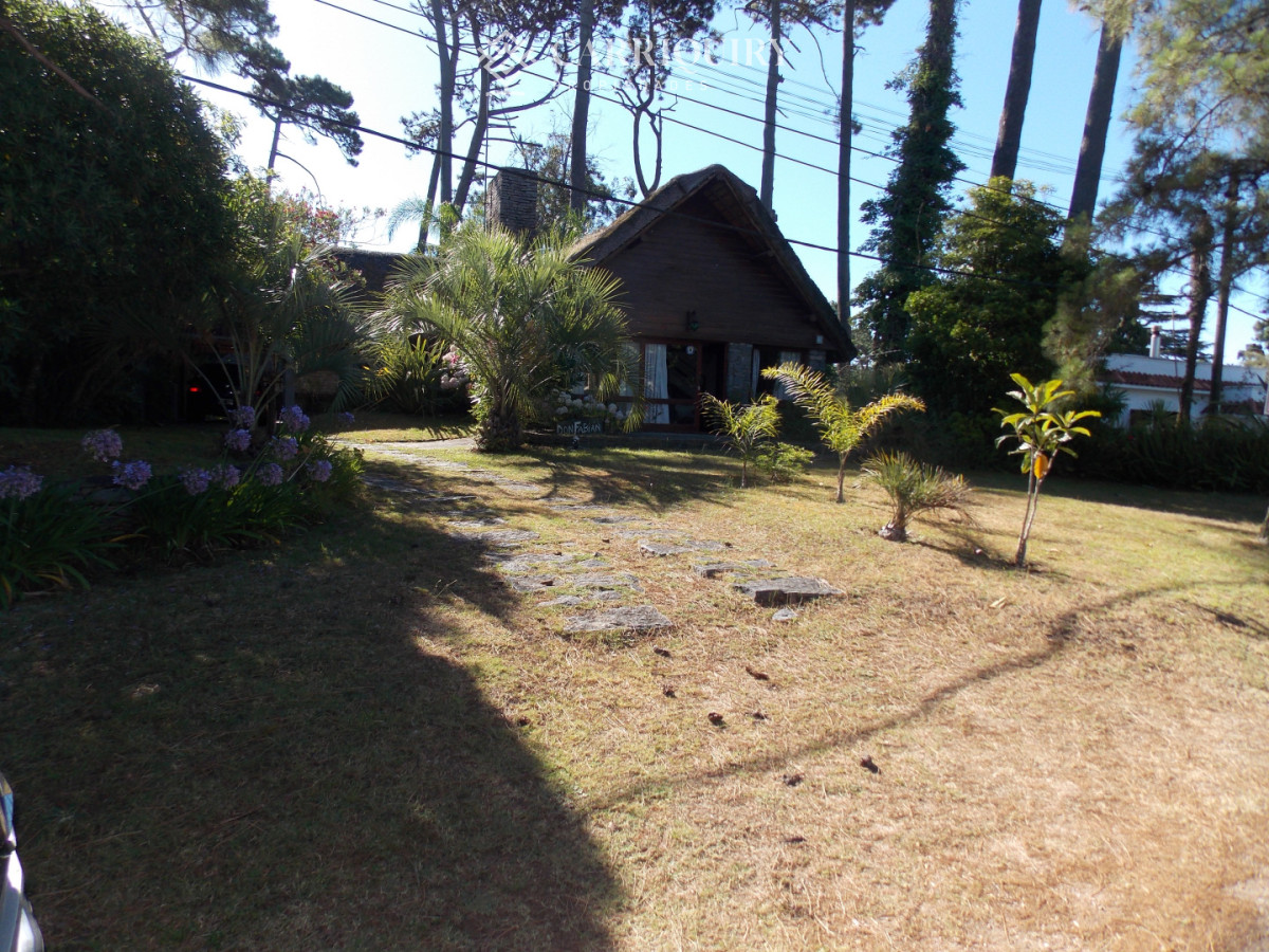 Casa ID.9951 - MANSA -PINARES PARADA 32 A 200 METROS DE LA RAMBLA