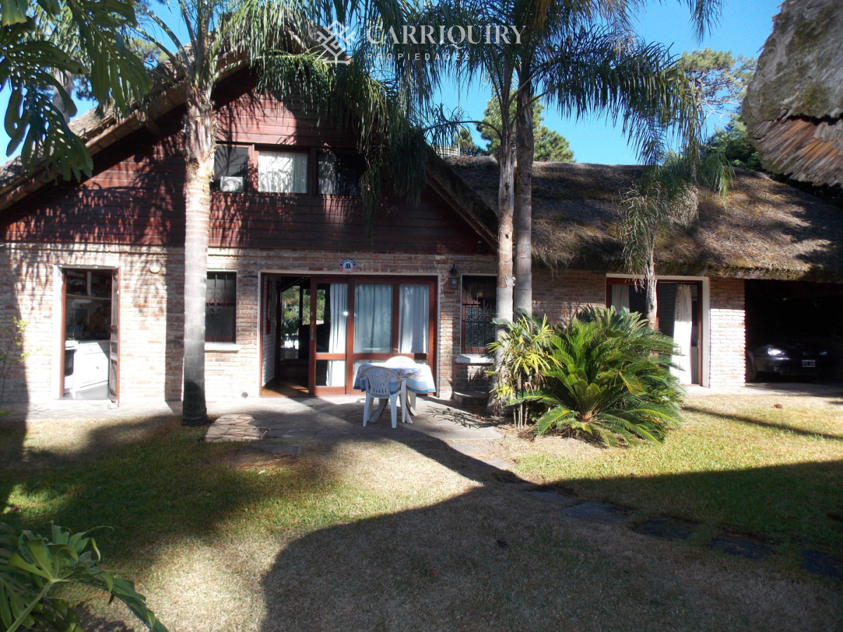 Casa ID.9951 - MANSA -PINARES PARADA 32 A 200 METROS DE LA RAMBLA