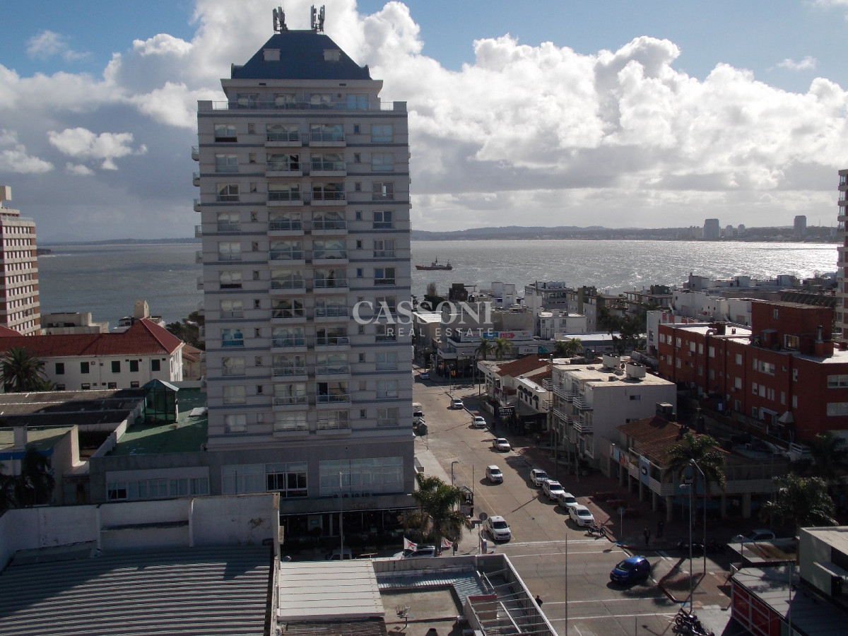 Apartamento ID.2491 - CLÁSICA TORRE EN PENÍNSULA CON VISTA DE TODOS LOS AMBIENTES