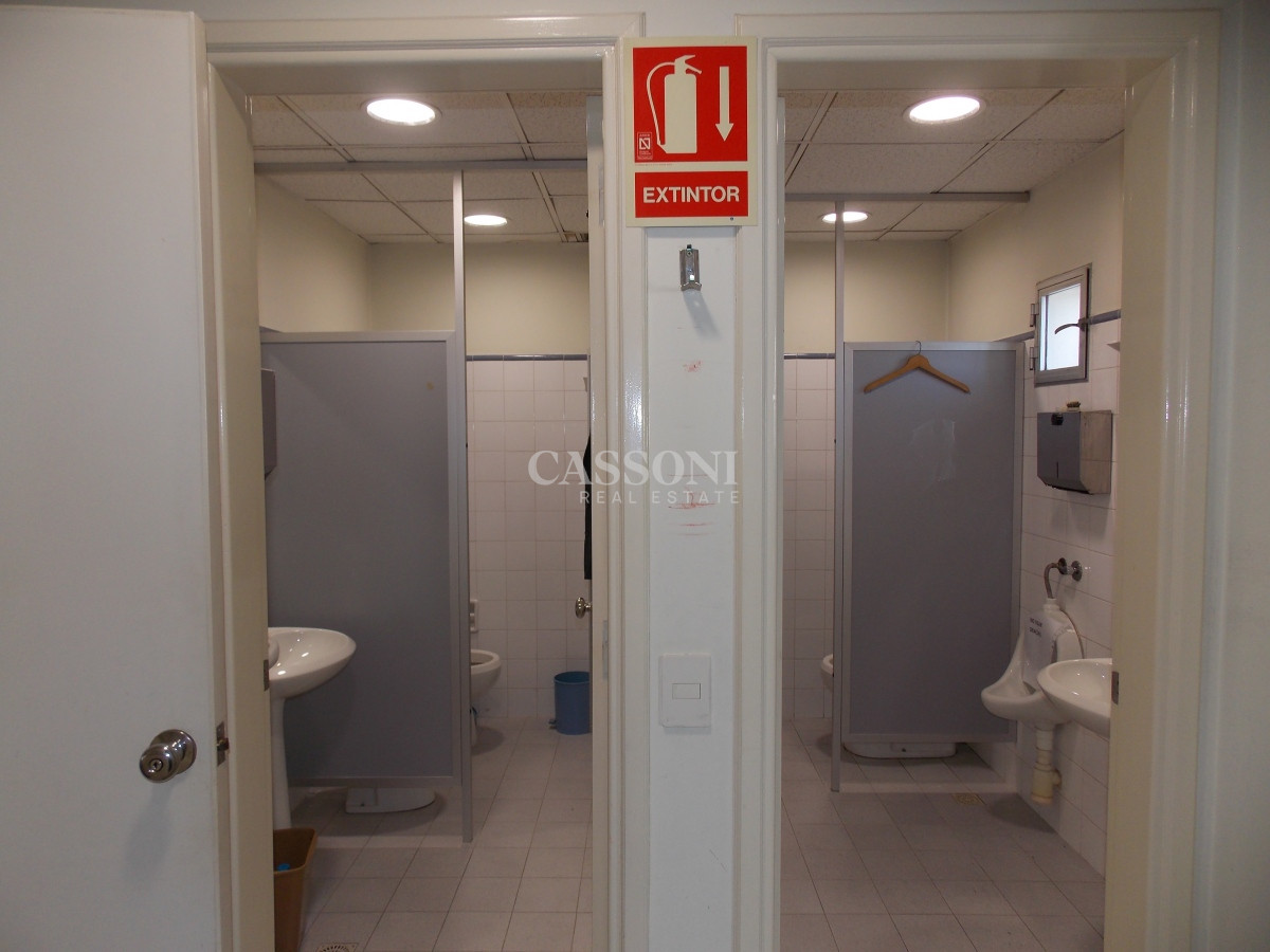 Local Comercial ID.1812 - LOCAL EN EL CENTRO DE MALDONADO EN ALQUILER 