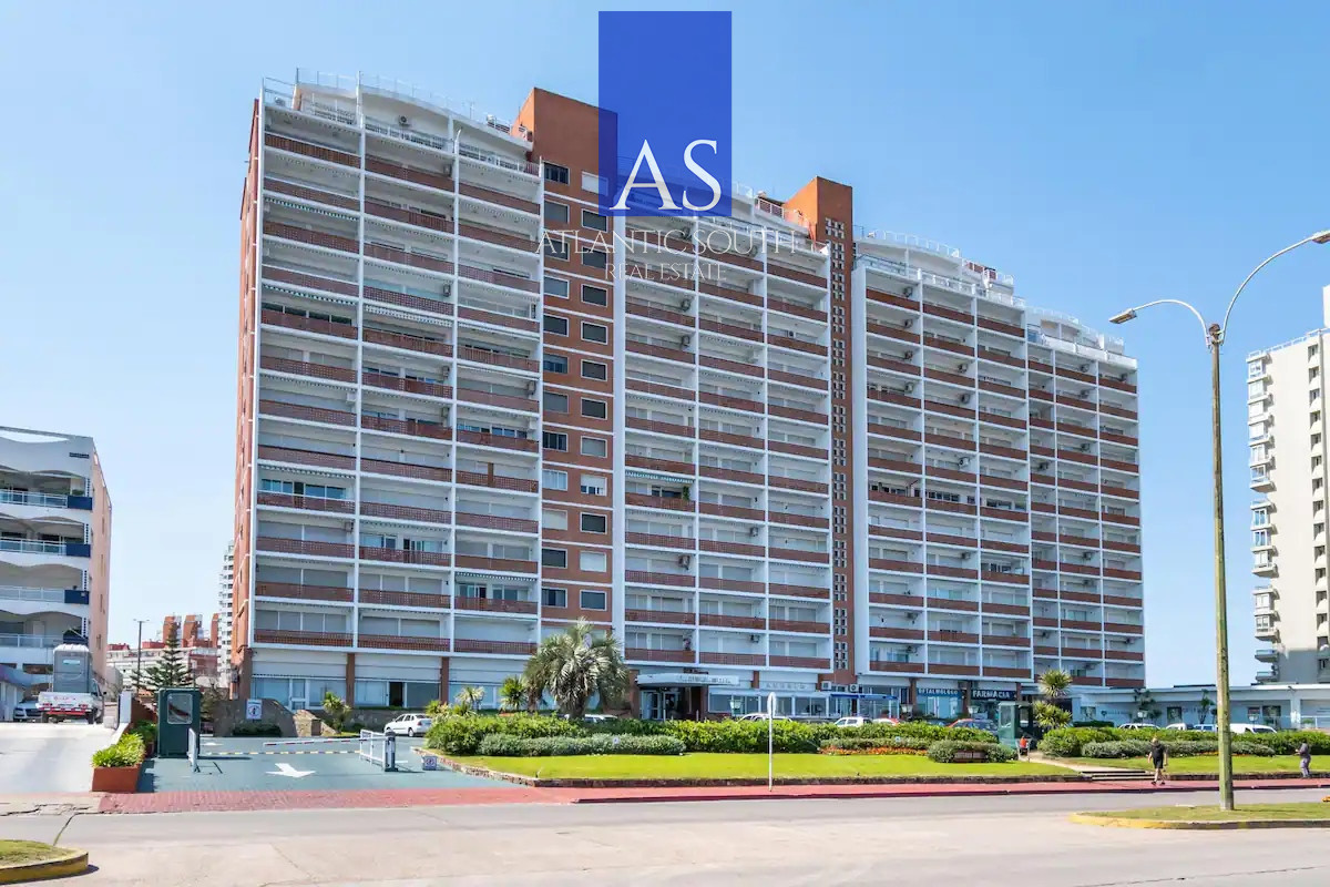 Apartamento ID.4113 - Apartamento 1 dormitorio primera línea de la Mansa Edificio Icónico de Punta del Este