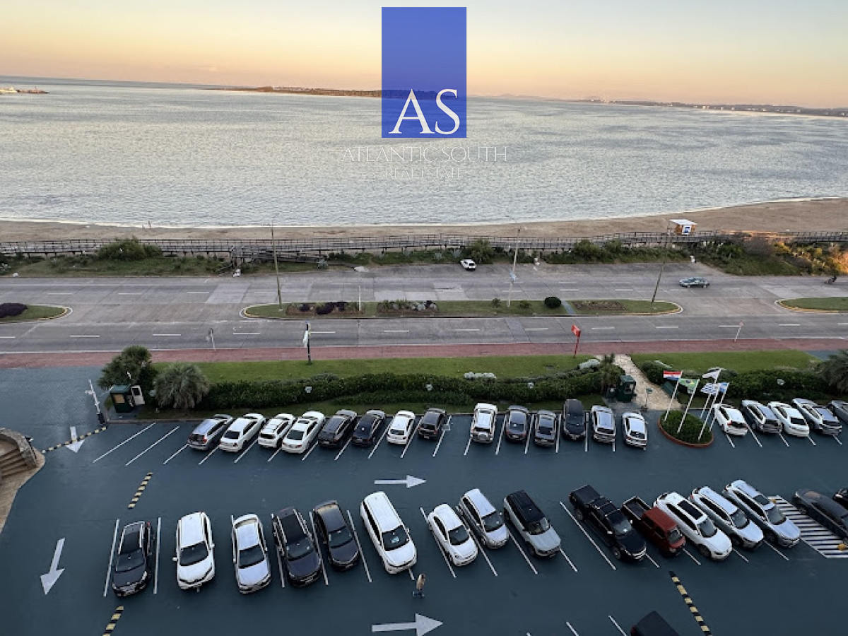 Apartamento ID.4113 - Apartamento 1 dormitorio primera línea de la Mansa Edificio Icónico de Punta del Este