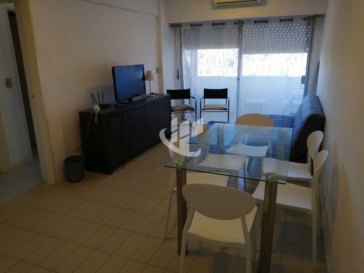 Apartamento ID.416 - Apartamento, alquiler anual, 2 dormitorios, Punta del Este