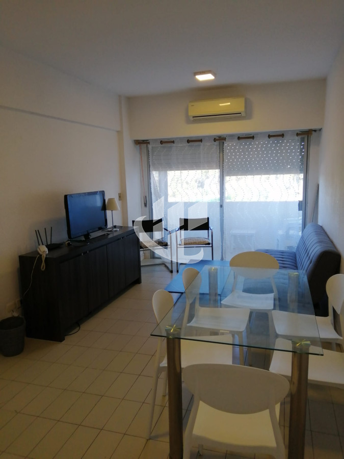 Apartamento ID.416 - Apartamento, alquiler anual, 2 dormitorios, Punta del Este