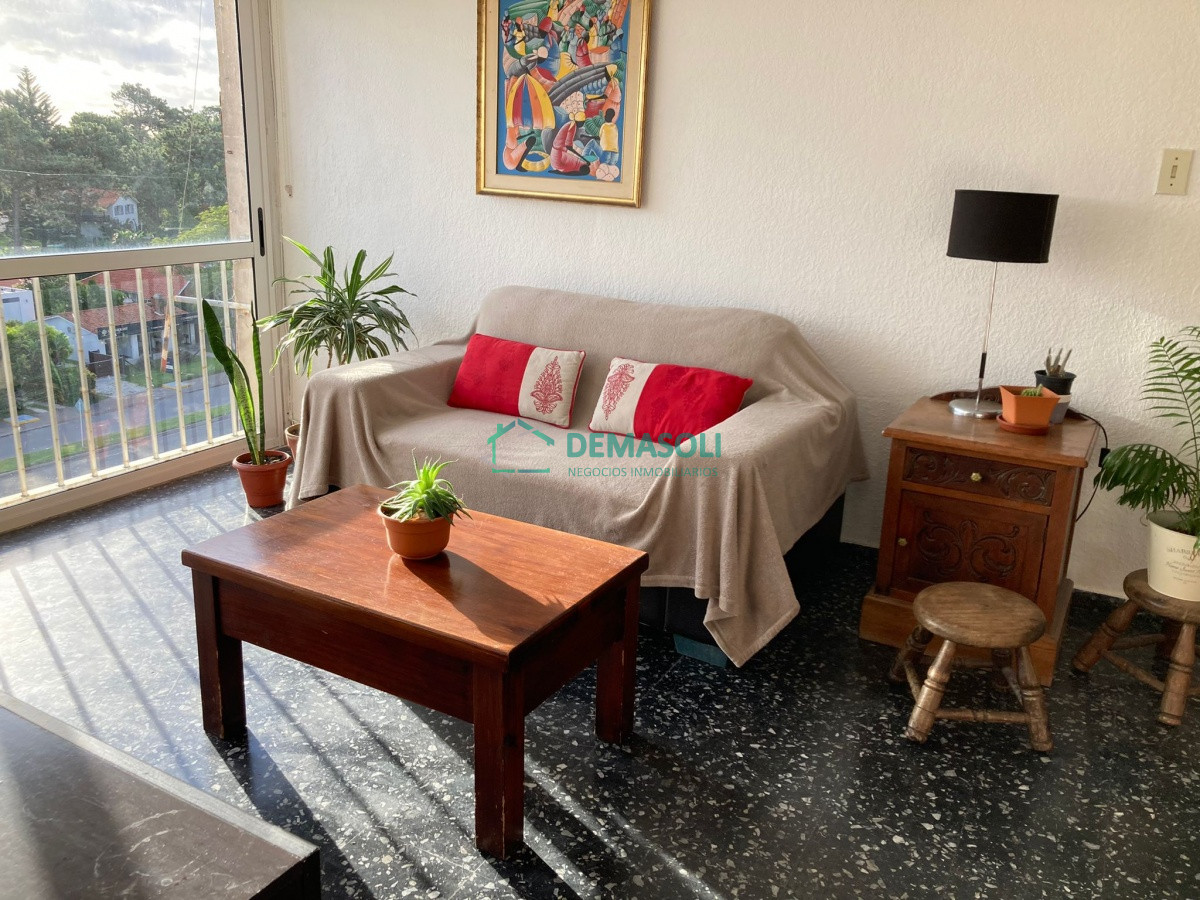 Apartamento ID.833 - LINDISIMO Y COMODO APARTAMENTO, EXCELENTE UBICACION, CERCA DE TODO