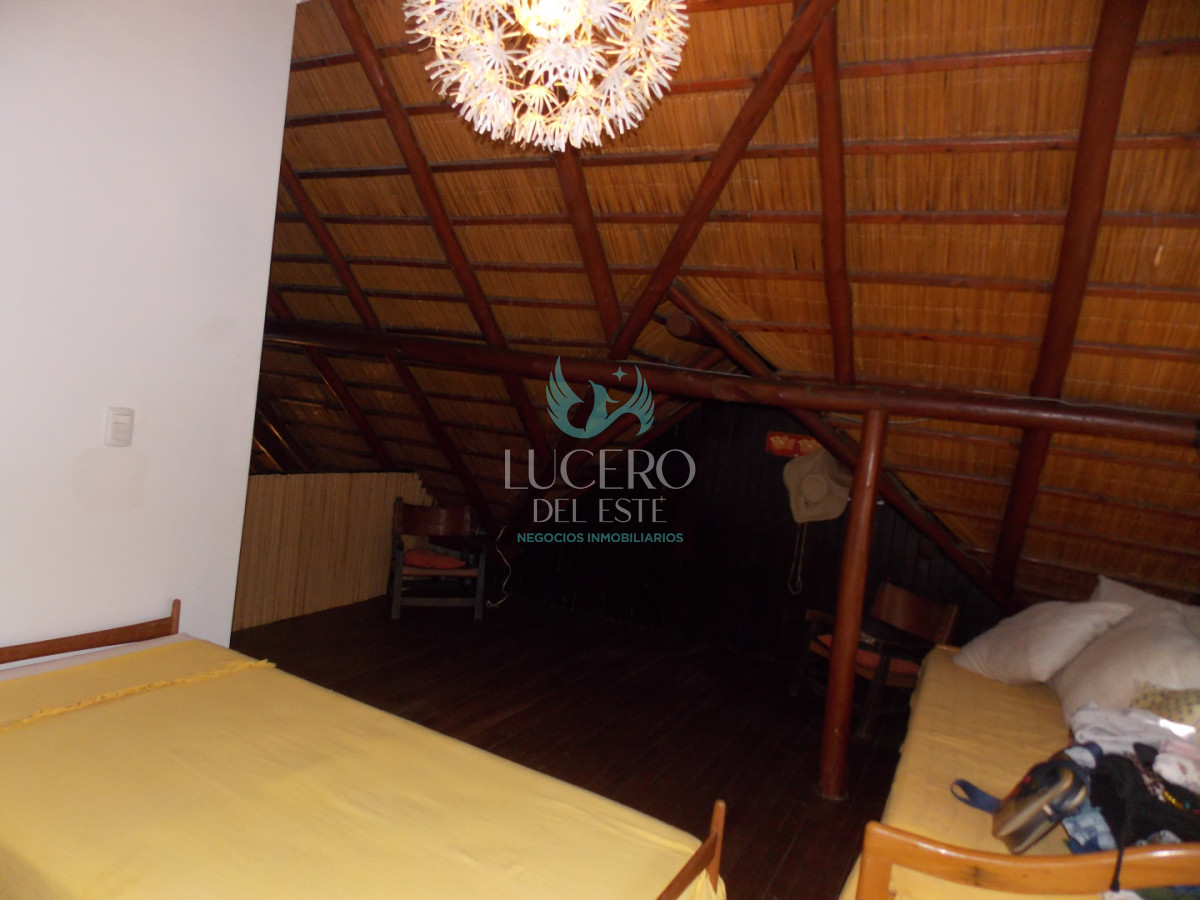 Casa ID.1746 - MANSA -PINARES PARADA 32 A 200 METROS DE LA RAMBLA