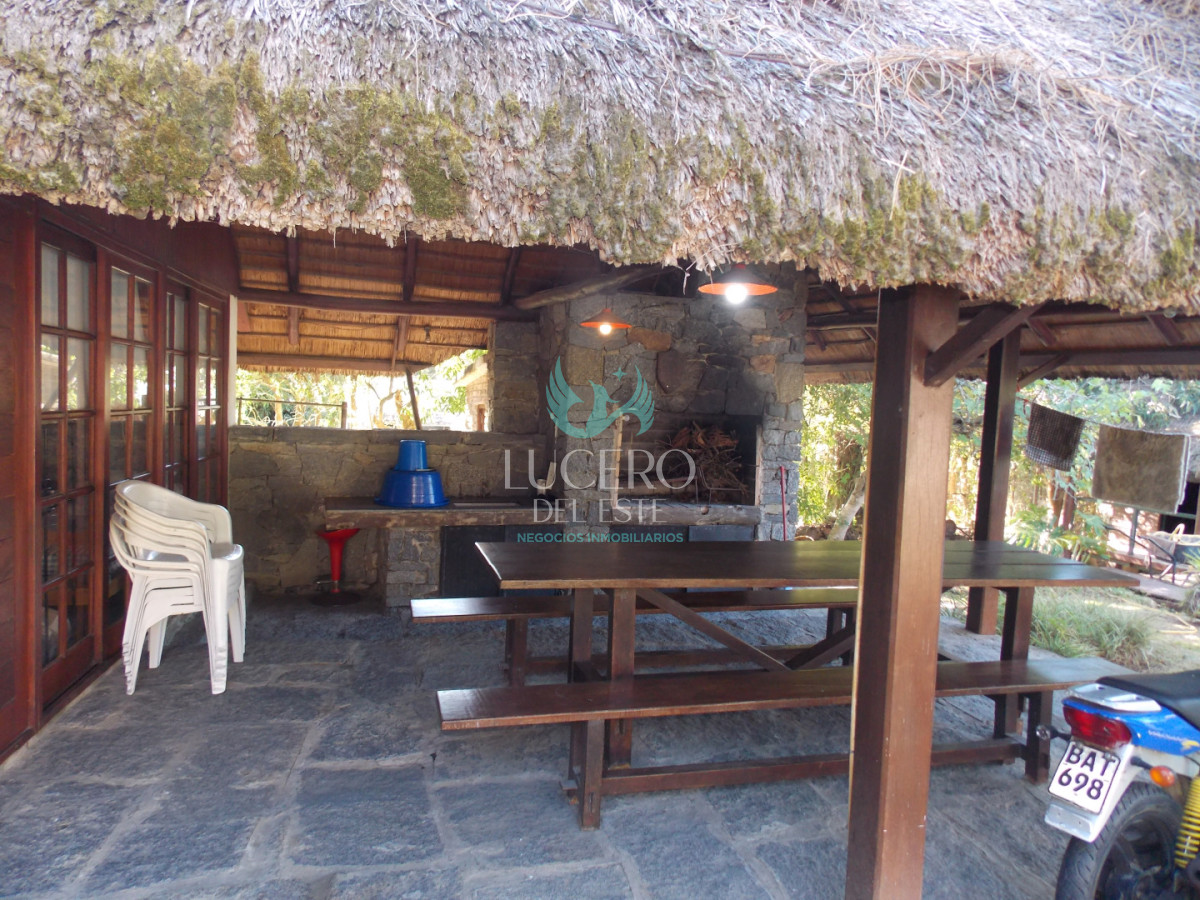 Casa ID.1746 - MANSA -PINARES PARADA 32 A 200 METROS DE LA RAMBLA