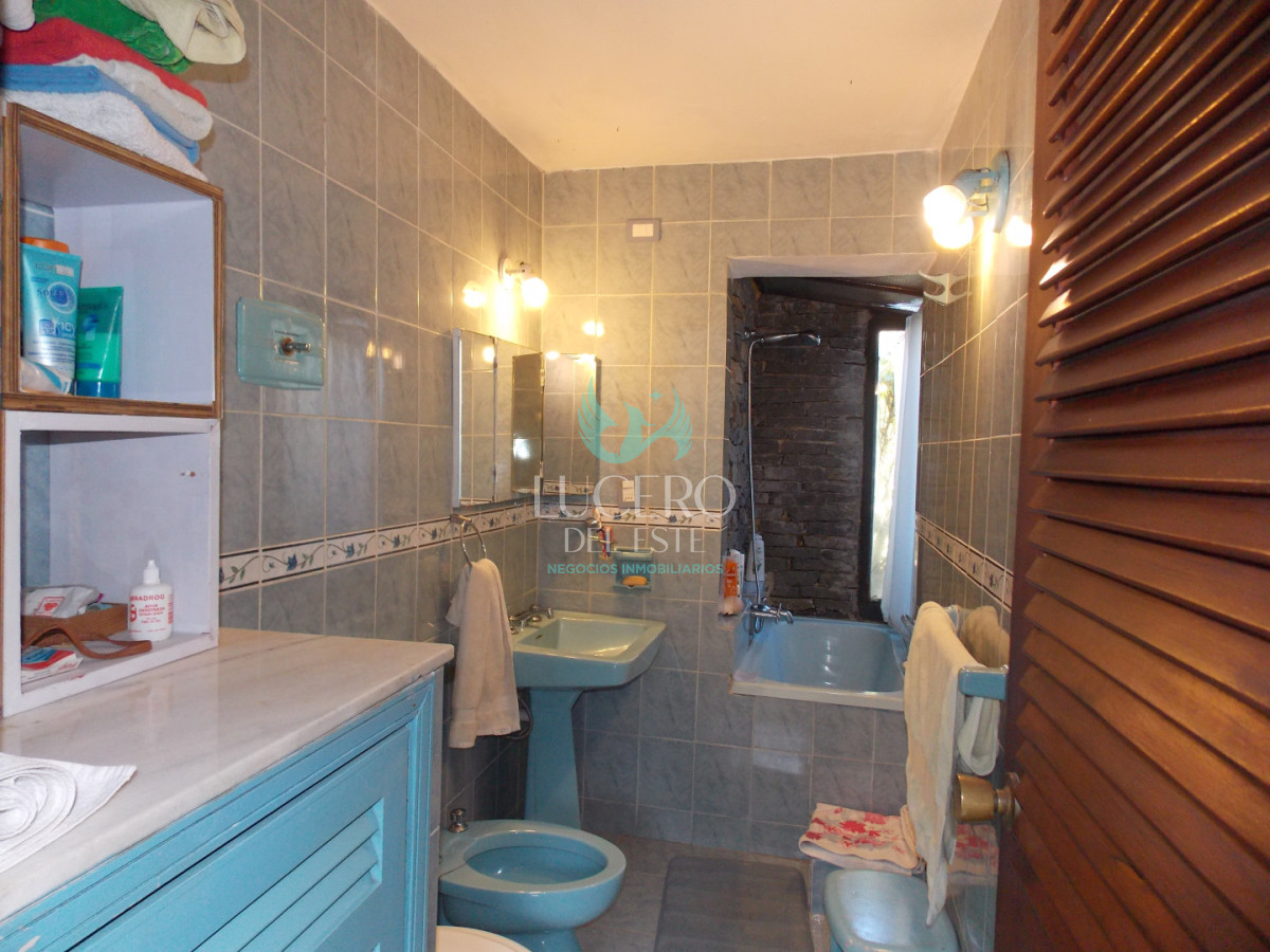 Casa ID.1746 - MANSA -PINARES PARADA 32 A 200 METROS DE LA RAMBLA