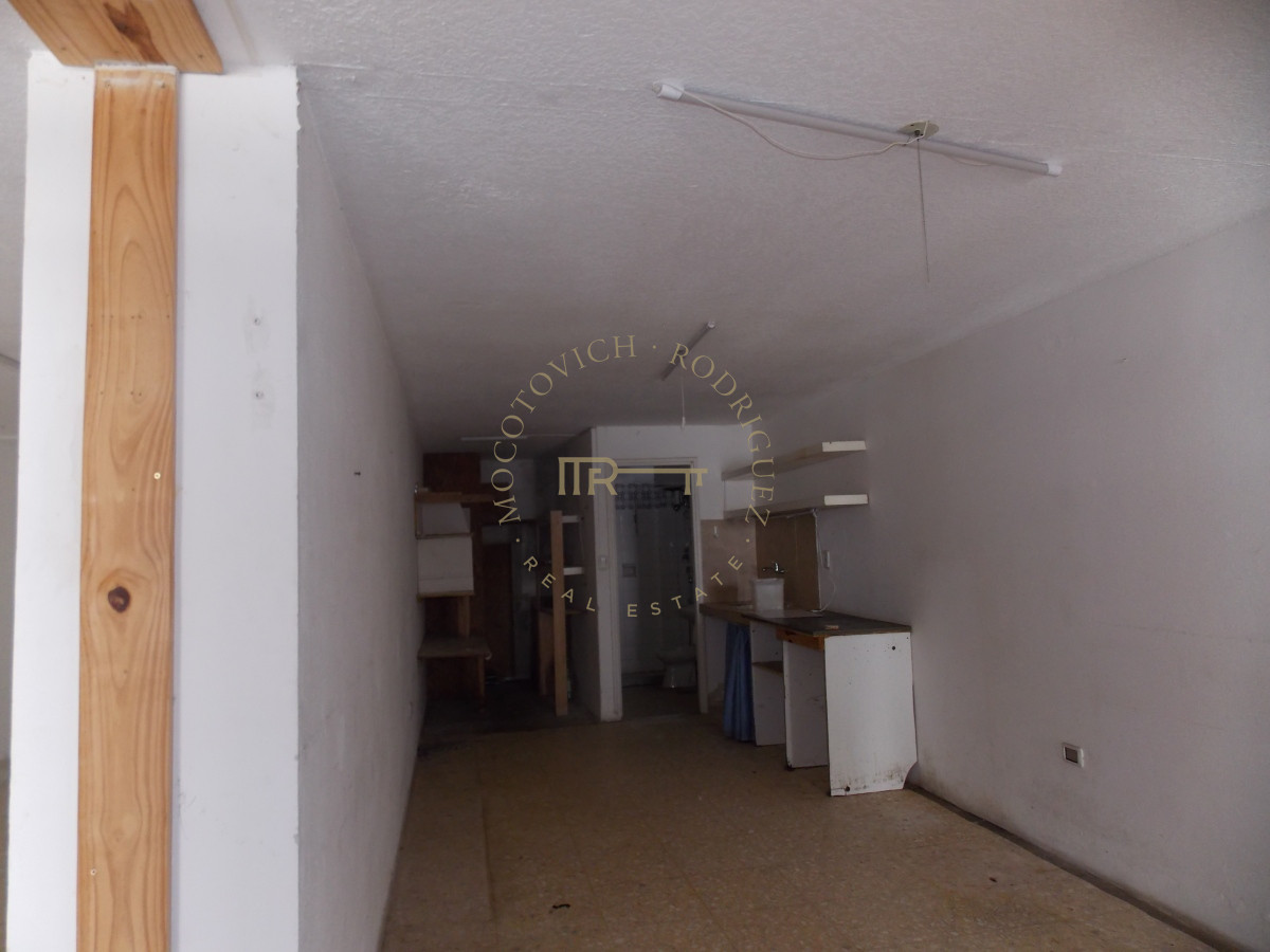 Local Comercial ID.1832 - CALLE 29  ENTRE CALLE 20 Y GORLERO