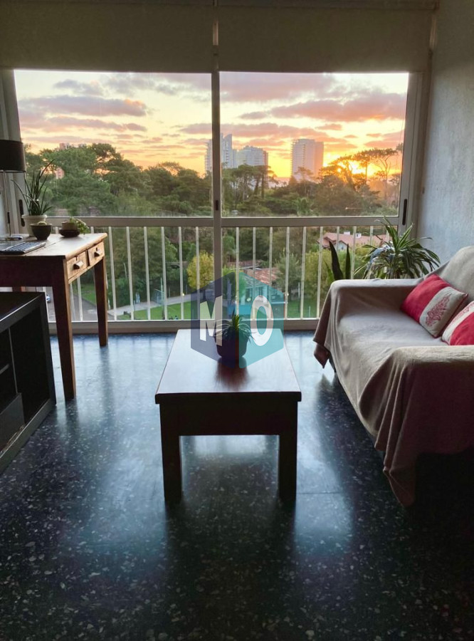 Apartamento ID.229 - HERMOSO Y COMODO APARTAMENTO, EXCELENTE UBICACION. 3 DORMITORIOS