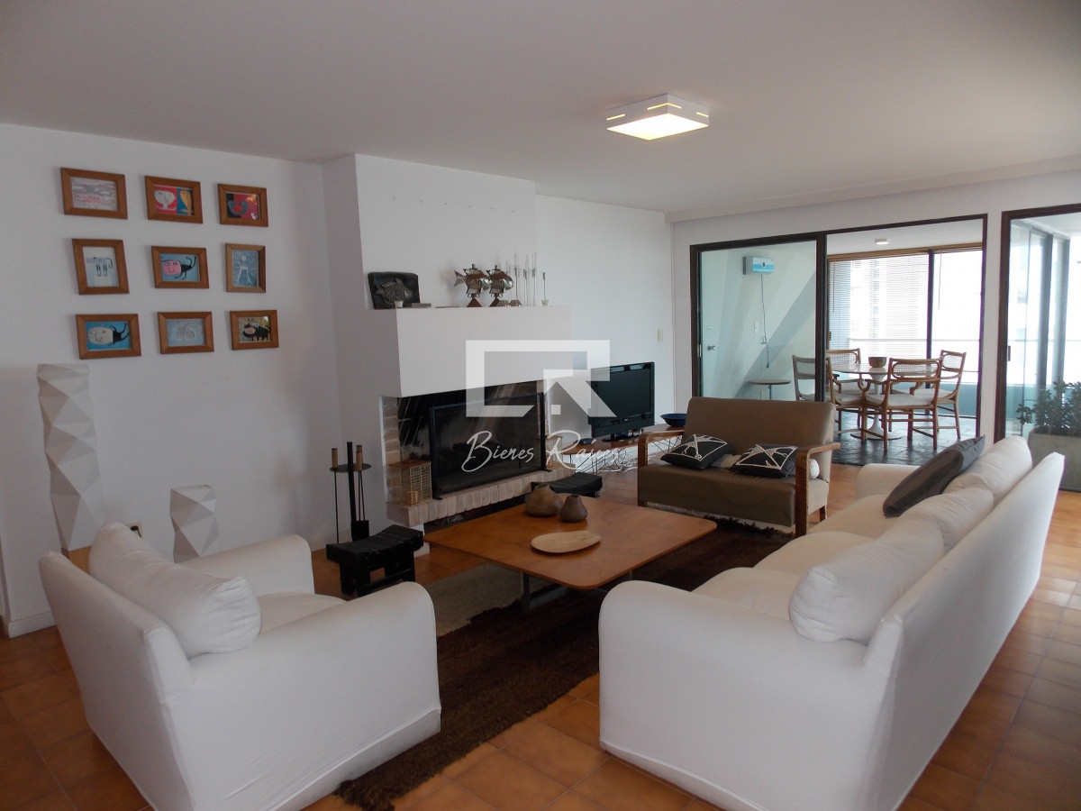 Apartamento ID.616 - IMPORTANTE PLANTA DE 166 MTS CON VISTA AL MAR EN PENINSULA