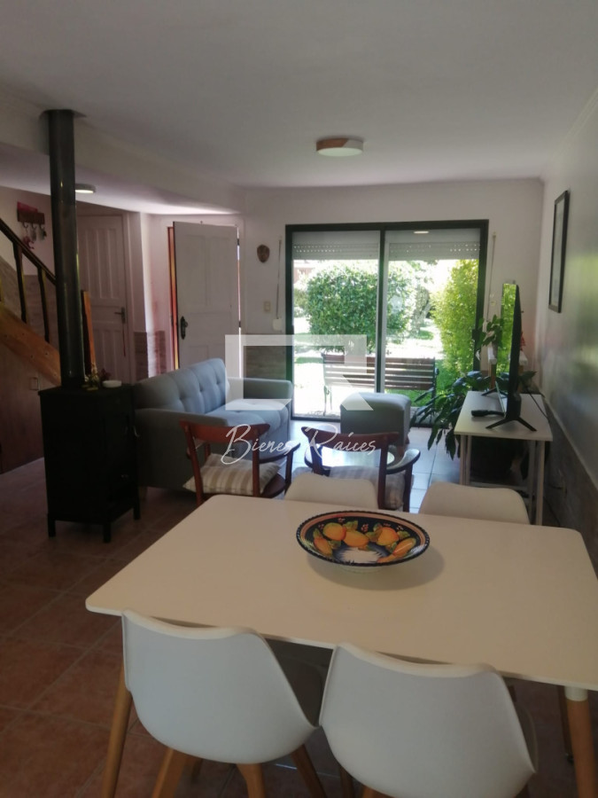 Apartamento ID.871 - IMPERDIBLE!!! C PARRILLERO PROPIO DUPLEX TIPO CASA ZONA CANTEGRIL
