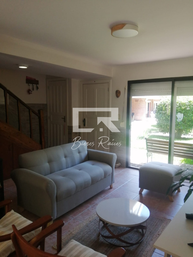 Apartamento ID.871 - IMPERDIBLE!!! C PARRILLERO PROPIO DUPLEX TIPO CASA ZONA CANTEGRIL