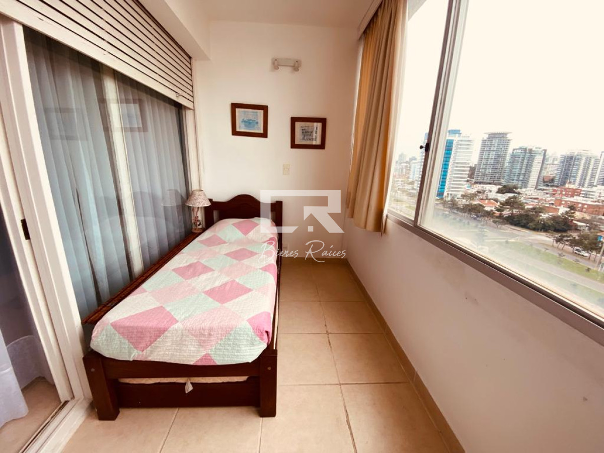 Apartamento ID.756 - PARADA 1 MANSA , EDIF CON SERVICIOS  IMPECABLE