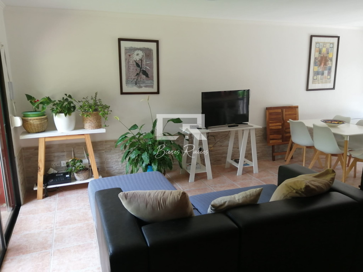 Apartamento ID.871 - IMPERDIBLE!!! C PARRILLERO PROPIO DUPLEX TIPO CASA ZONA CANTEGRIL