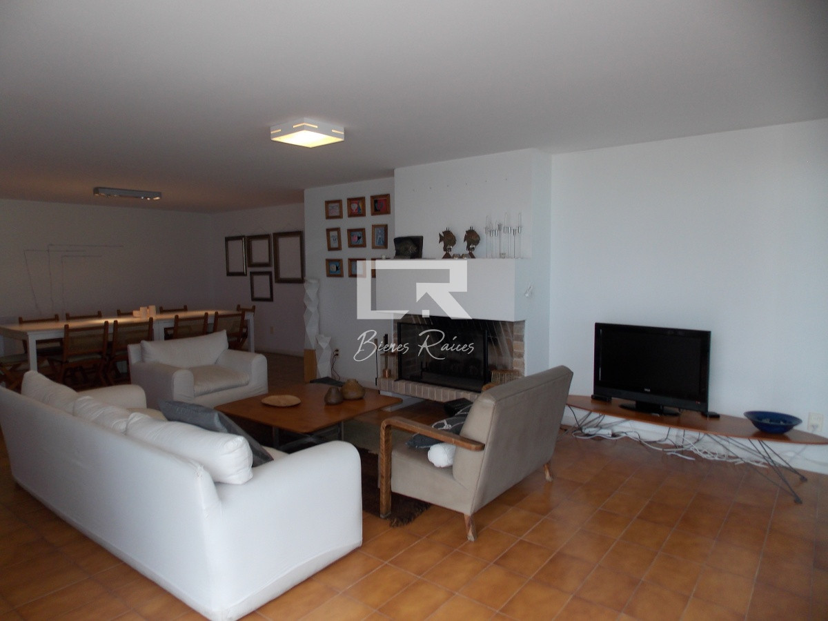 Apartamento ID.616 - IMPORTANTE PLANTA DE 166 MTS CON VISTA AL MAR EN PENINSULA