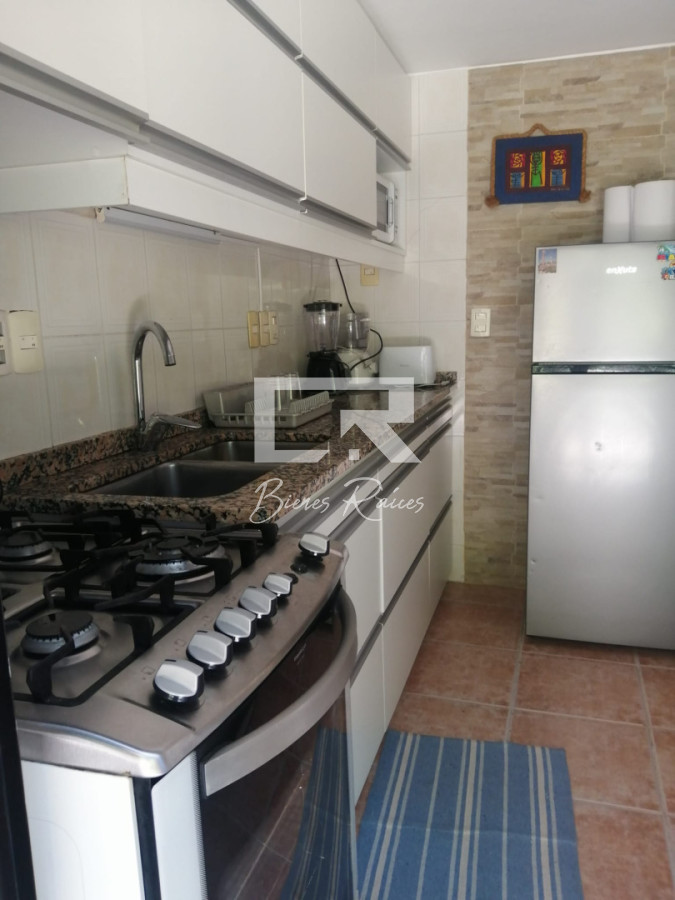 Apartamento ID.871 - IMPERDIBLE!!! C PARRILLERO PROPIO DUPLEX TIPO CASA ZONA CANTEGRIL