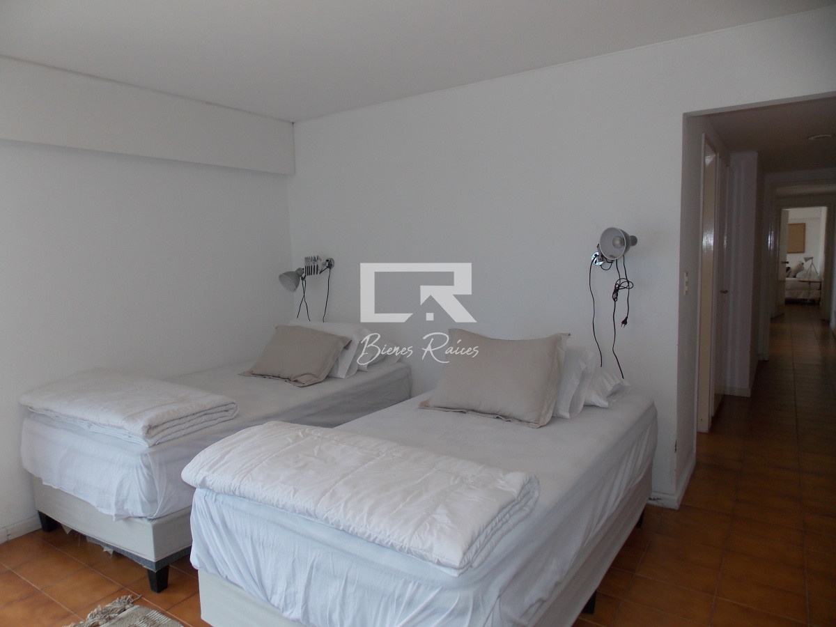 Apartamento ID.616 - IMPORTANTE PLANTA DE 166 MTS CON VISTA AL MAR EN PENINSULA