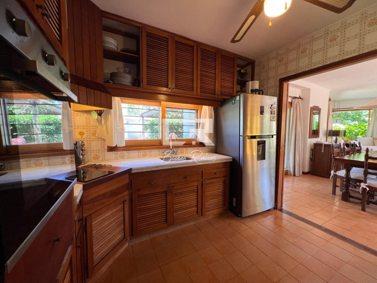 Casa ID.866 - Muy linda casa a 100 mts. del mar