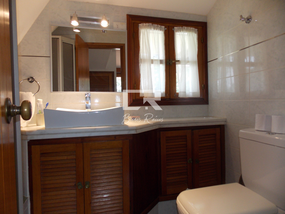 Casa ID.866 - Muy linda casa a 100 mts. del mar