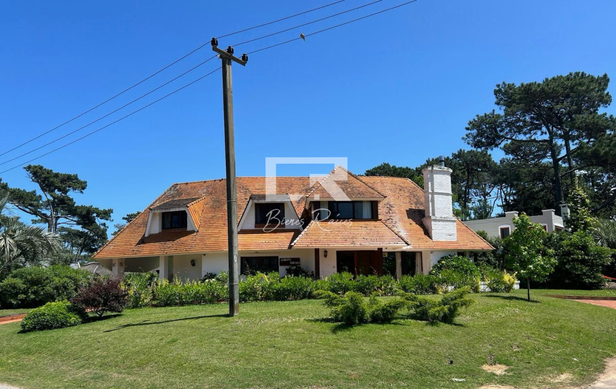 Casa ID.866 - Muy linda casa a 100 mts. del mar
