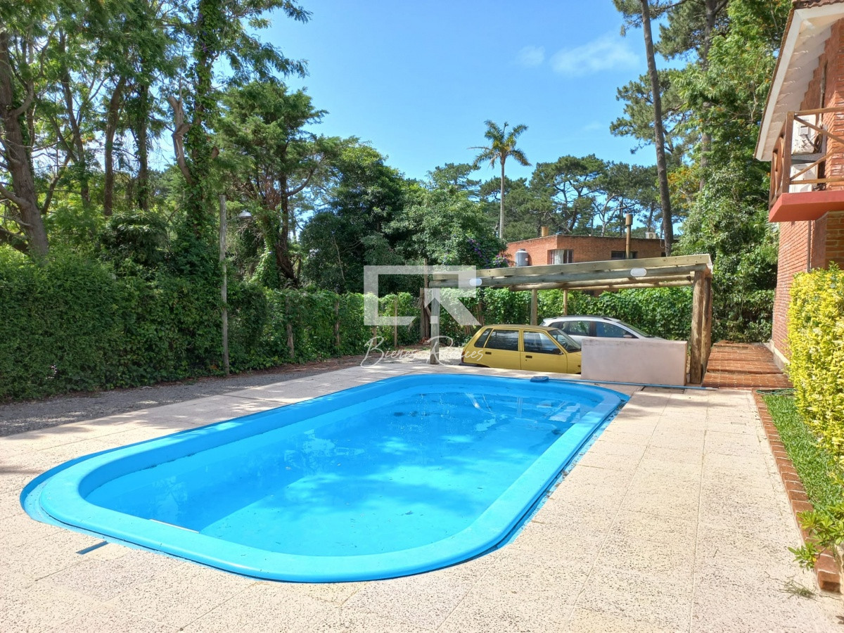 Apartamento ID.871 - IMPERDIBLE!!! C PARRILLERO PROPIO DUPLEX TIPO CASA ZONA CANTEGRIL