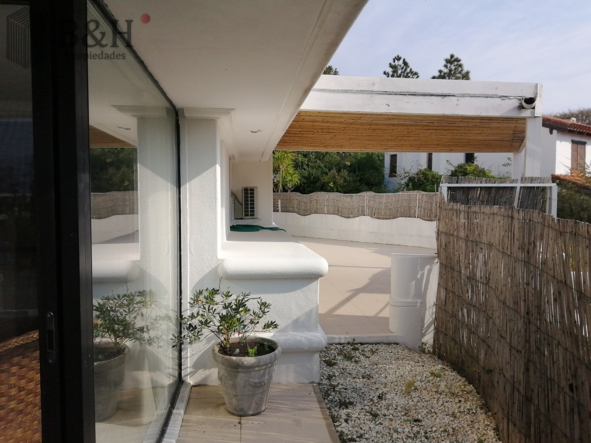 Apartamento ID.4433 - RINCON DEL INDIO A UNA CUADRA DE LA RAMBLA CON PARRILLERO PROPIO