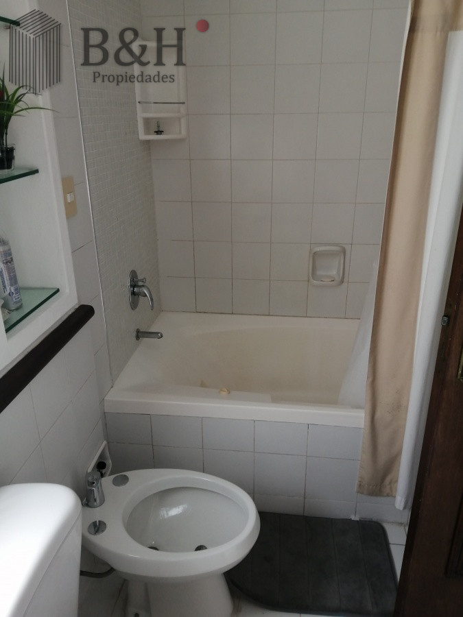 Apartamento ID.4433 - RINCON DEL INDIO A UNA CUADRA DE LA RAMBLA CON PARRILLERO PROPIO
