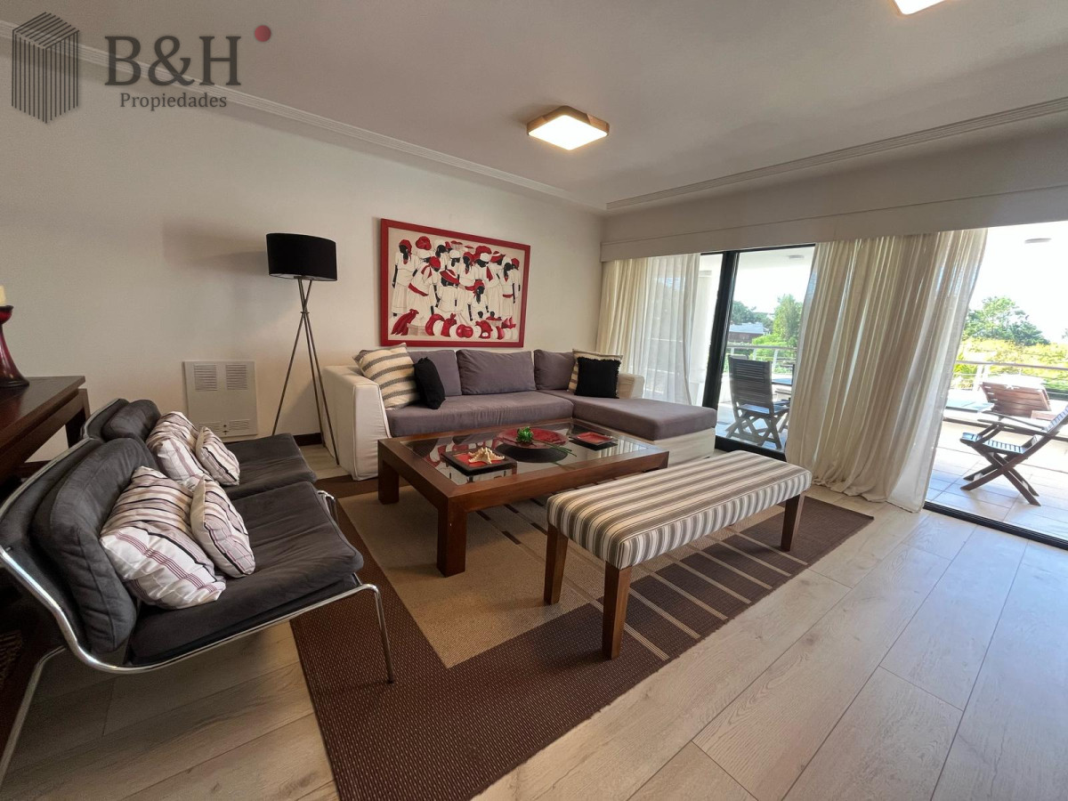 Apartamento ID.4433 - RINCON DEL INDIO A UNA CUADRA DE LA RAMBLA CON PARRILLERO PROPIO