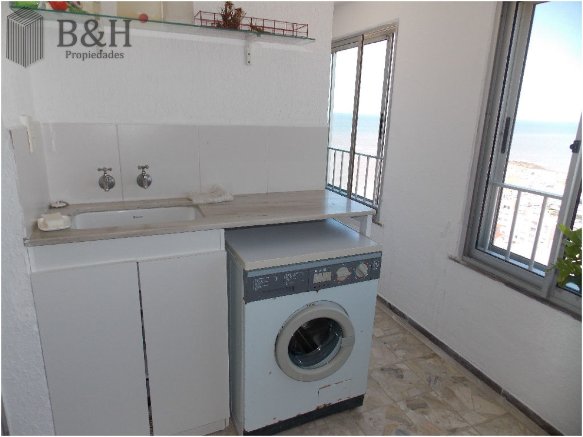 Apartamento ID.2503 - En Peninsula, con vista a brava y parrillero propio 