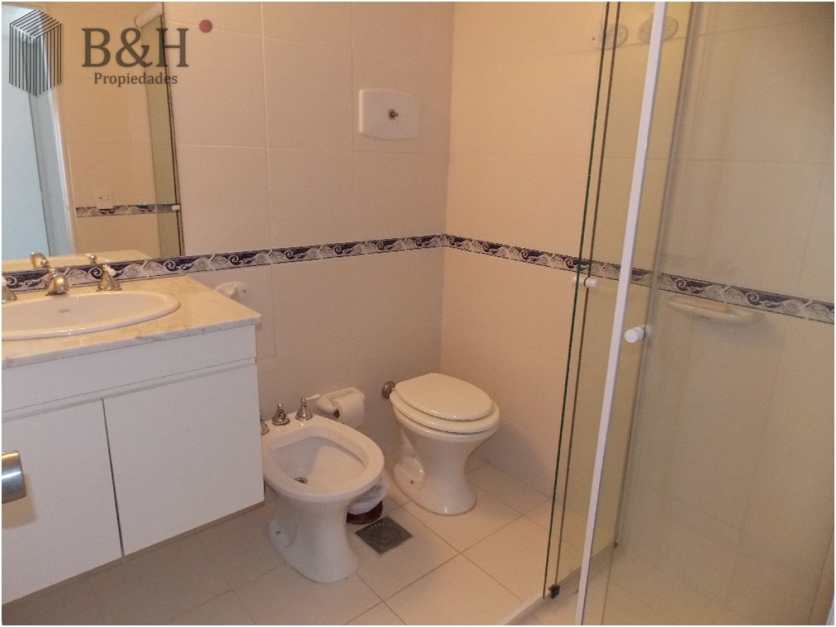 Apartamento ID.2503 - En Peninsula, con vista a brava y parrillero propio 